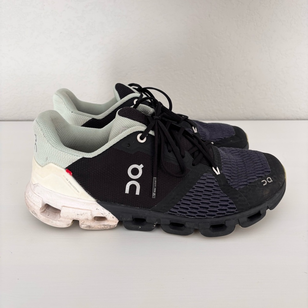 On Cloud Cloudflyer Black/ Teal Running Shoes Sz … - image 1